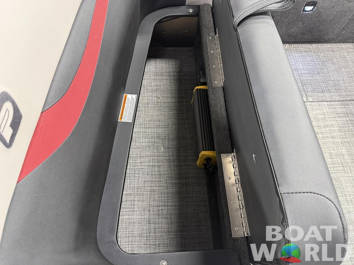 2024 Princecraft Ventura 224 Deckboat 