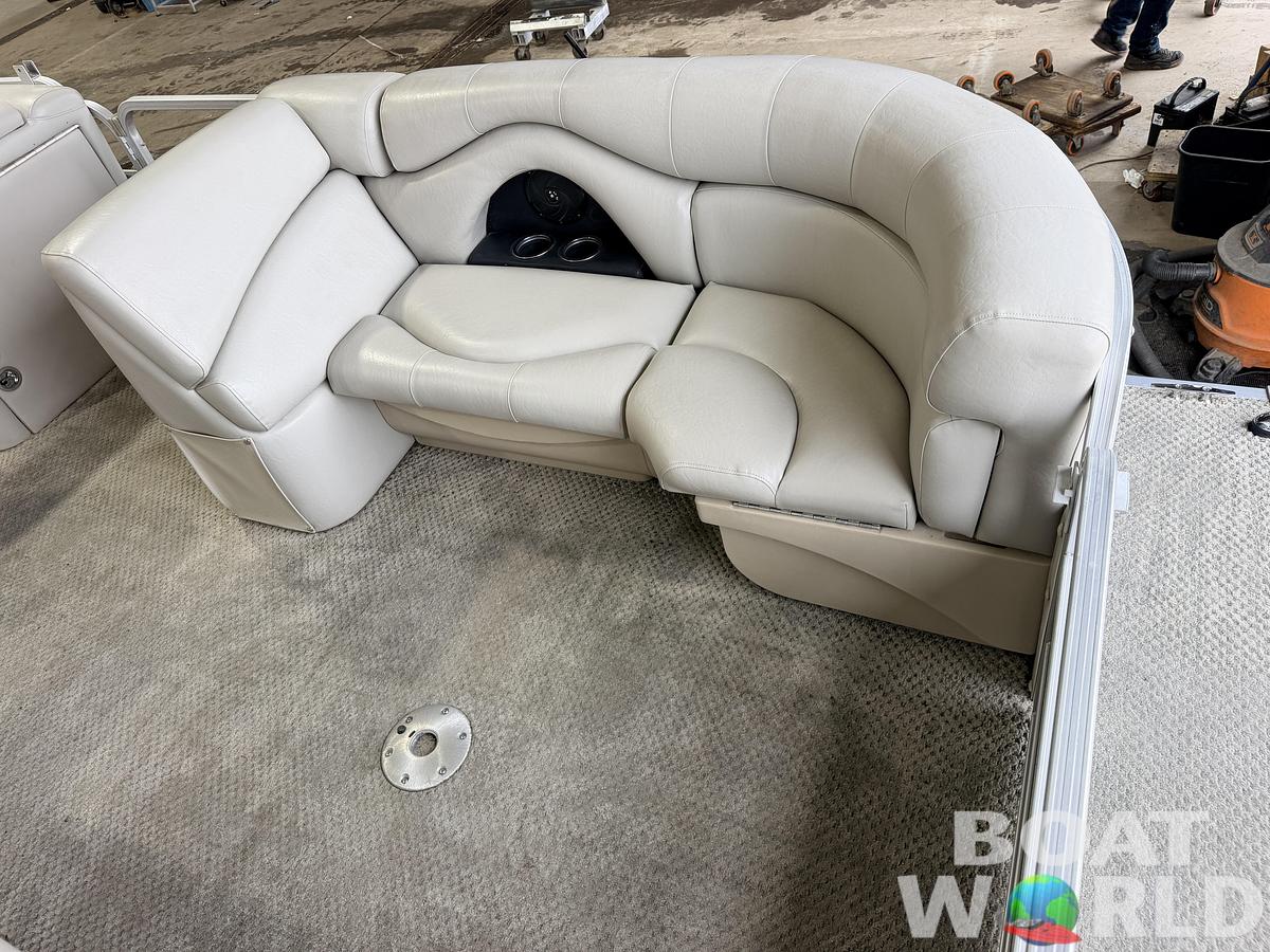 Used 2010 Starcraft StarDeck 8522 & 50HP Mercury 4Stroke -$14,995