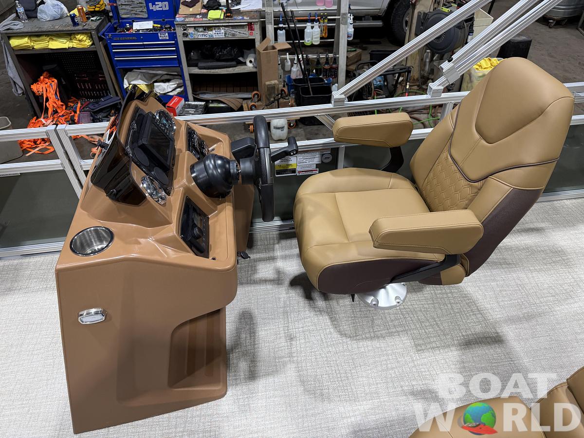 2026 Tahoe Pontoons Sport 2385 Rear Fish Tritoon 