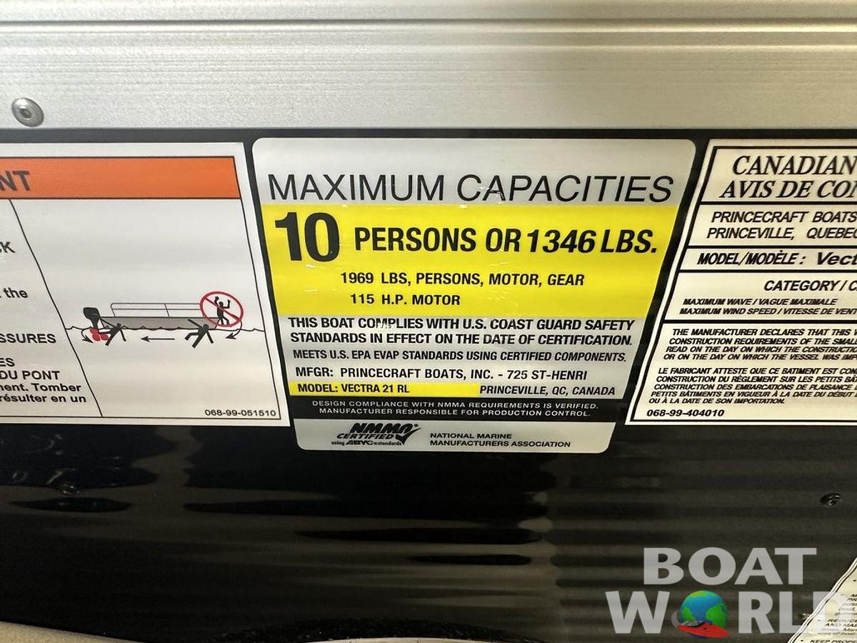 2025 Princecraft Vectra 21 RL Lounge Swingback & Mercury 4-Stroke EFI