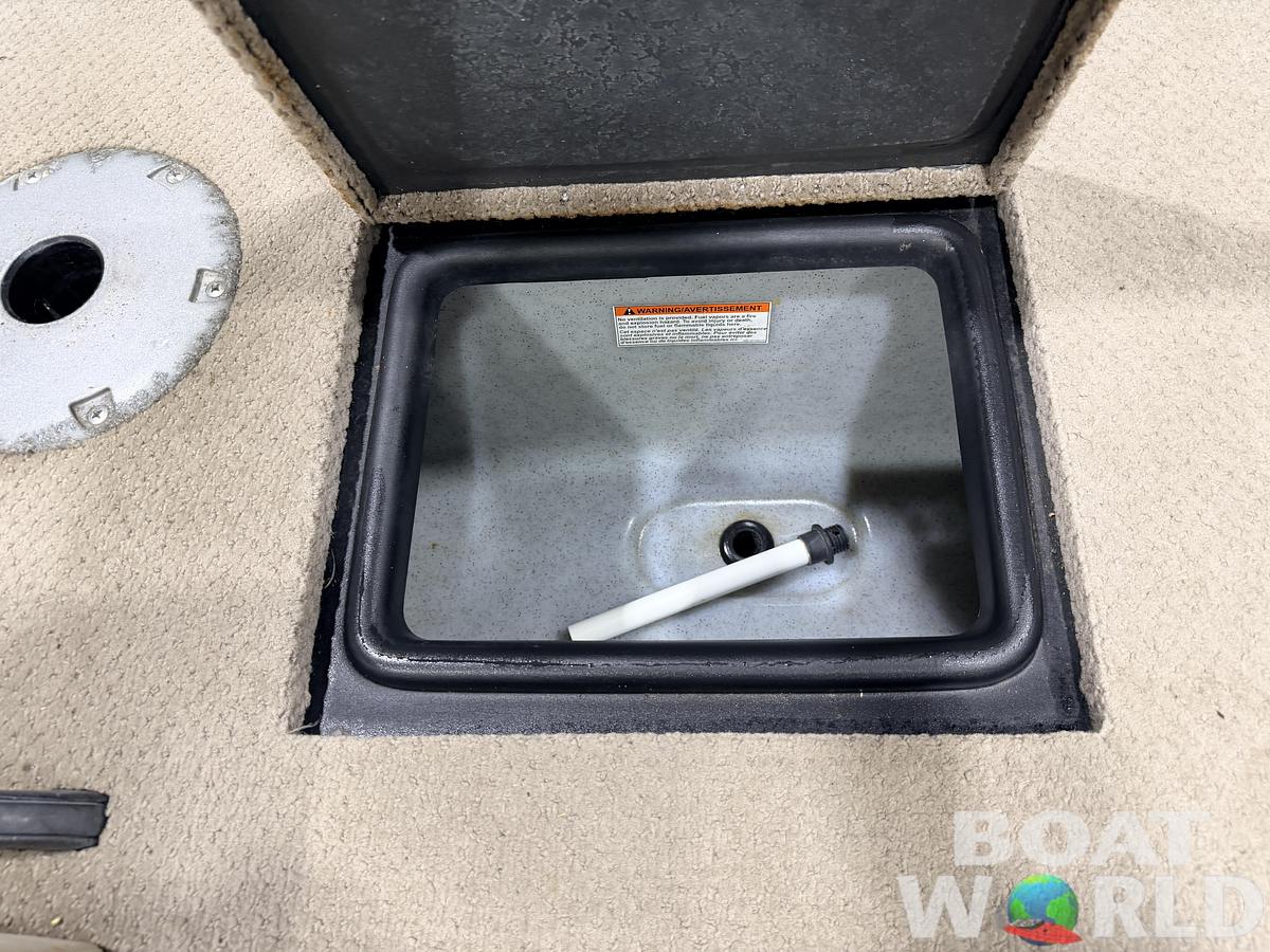 Used 2008 Princecraft Ventura 192 Deck Boat