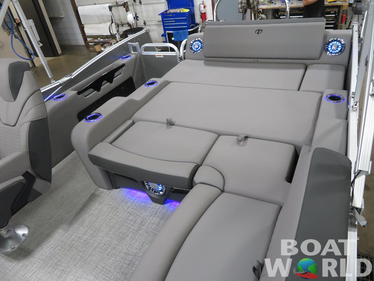 2024 Tahoe Pontoons Cascade 2385 VRL Swingback & Honda 140HP 4-Stroke EFI