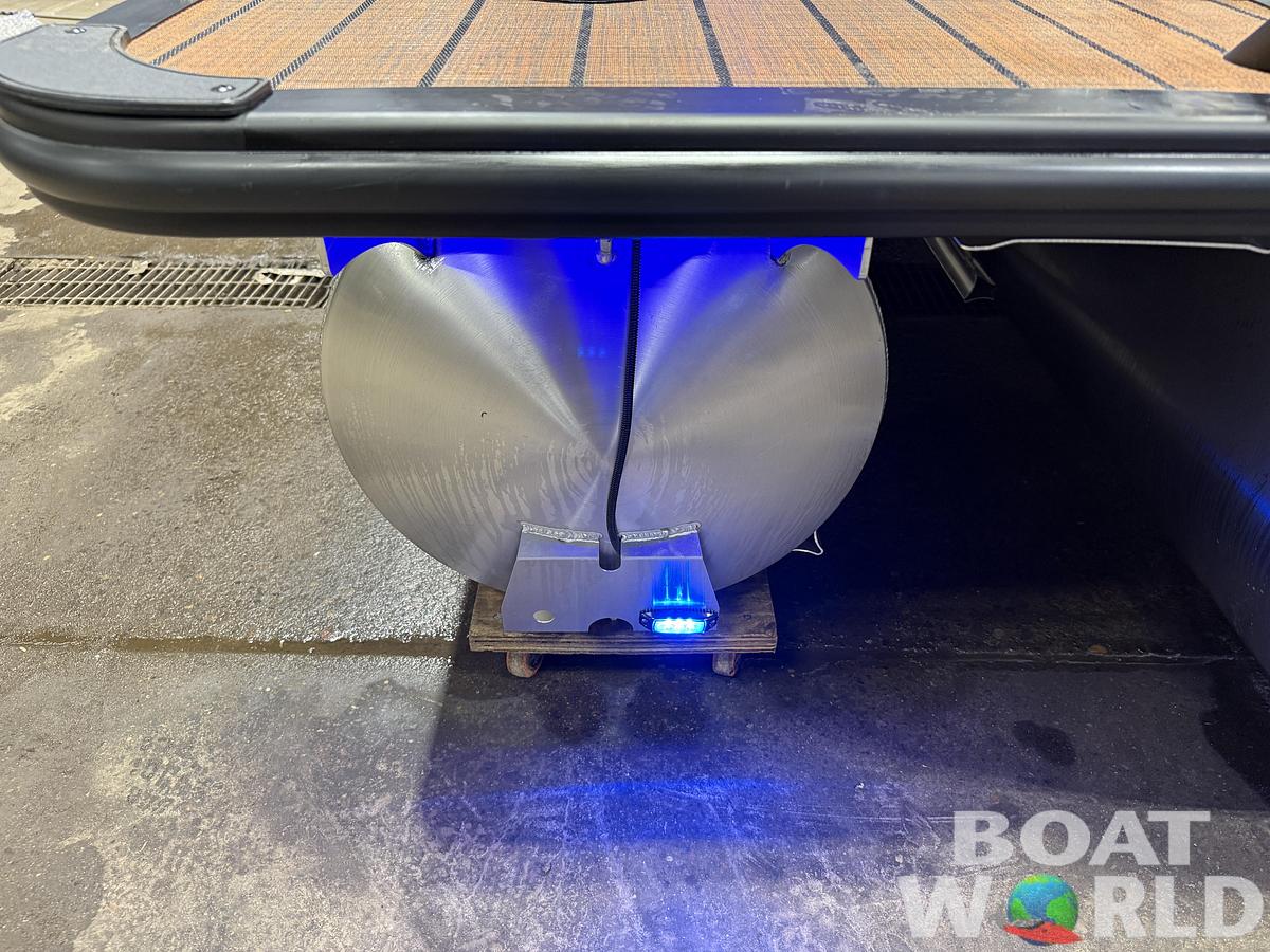 2026 Bentley Elite 223 Admiral Quad Lounge Tritoon $63995