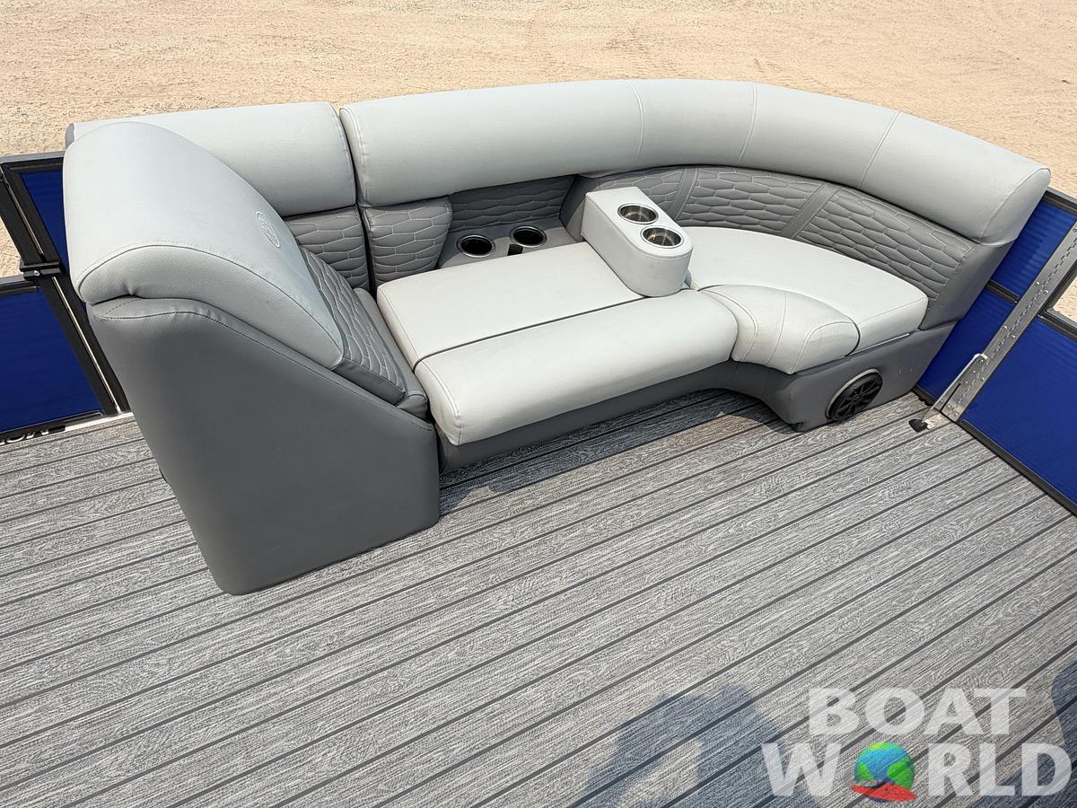 Used 2021 Montego Bay 8522 Fish & Cruise Deluxe Pontoon & 90HP Honda 4Stroke -$29,995