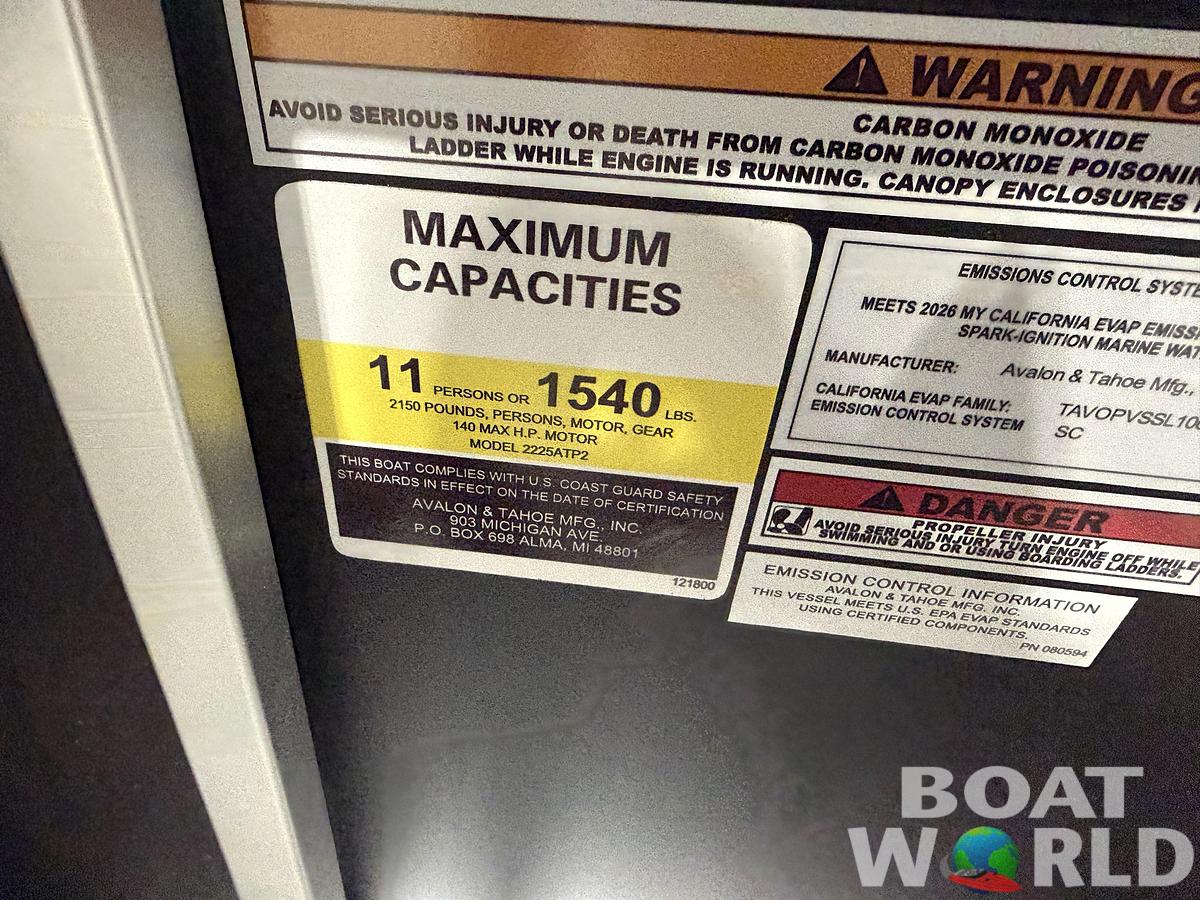 2026 Tahoe Sport VRB 2385 Swingback & 4-Stroke $34995