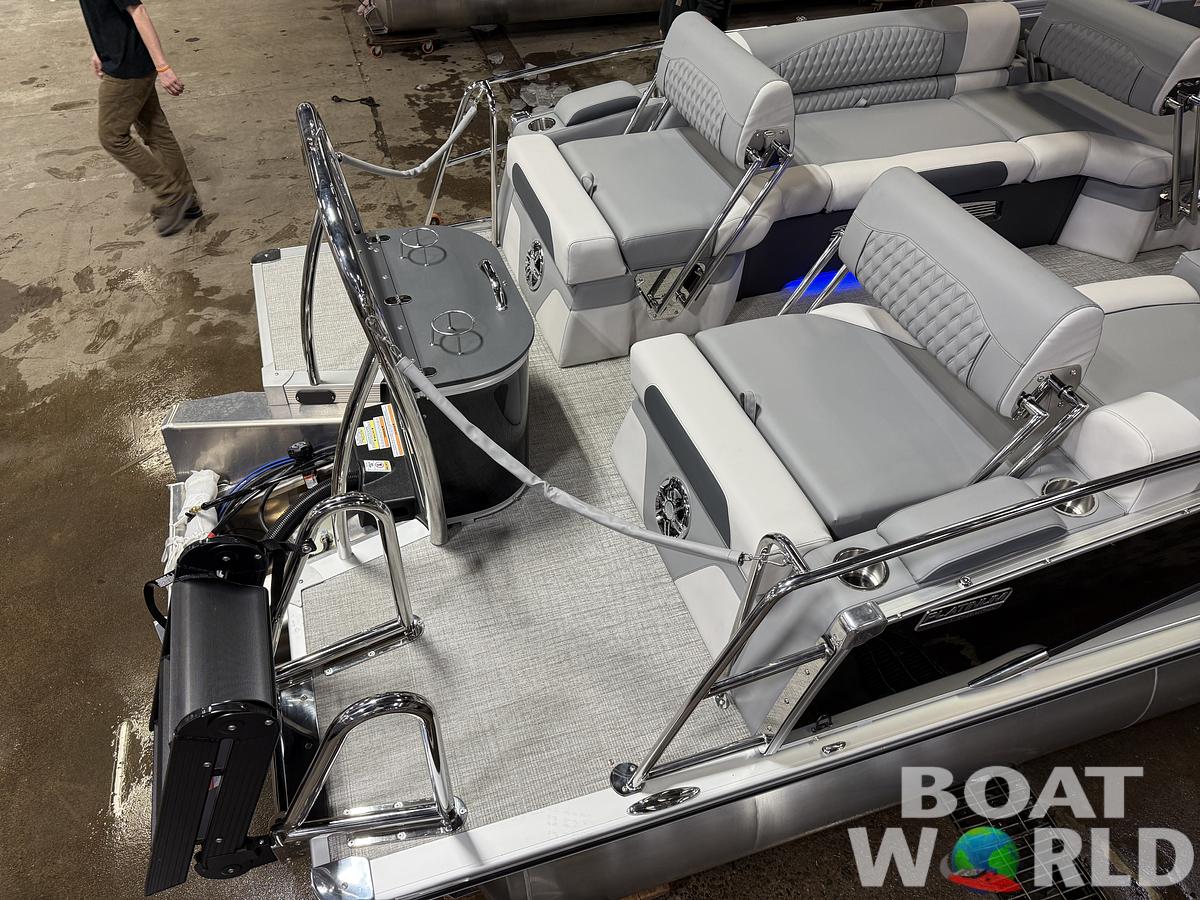 2025 Tahoe Pontoons Cascade 2385 Quad Lounge Shift Flip Tritoon & Honda 4-Stroke EFI