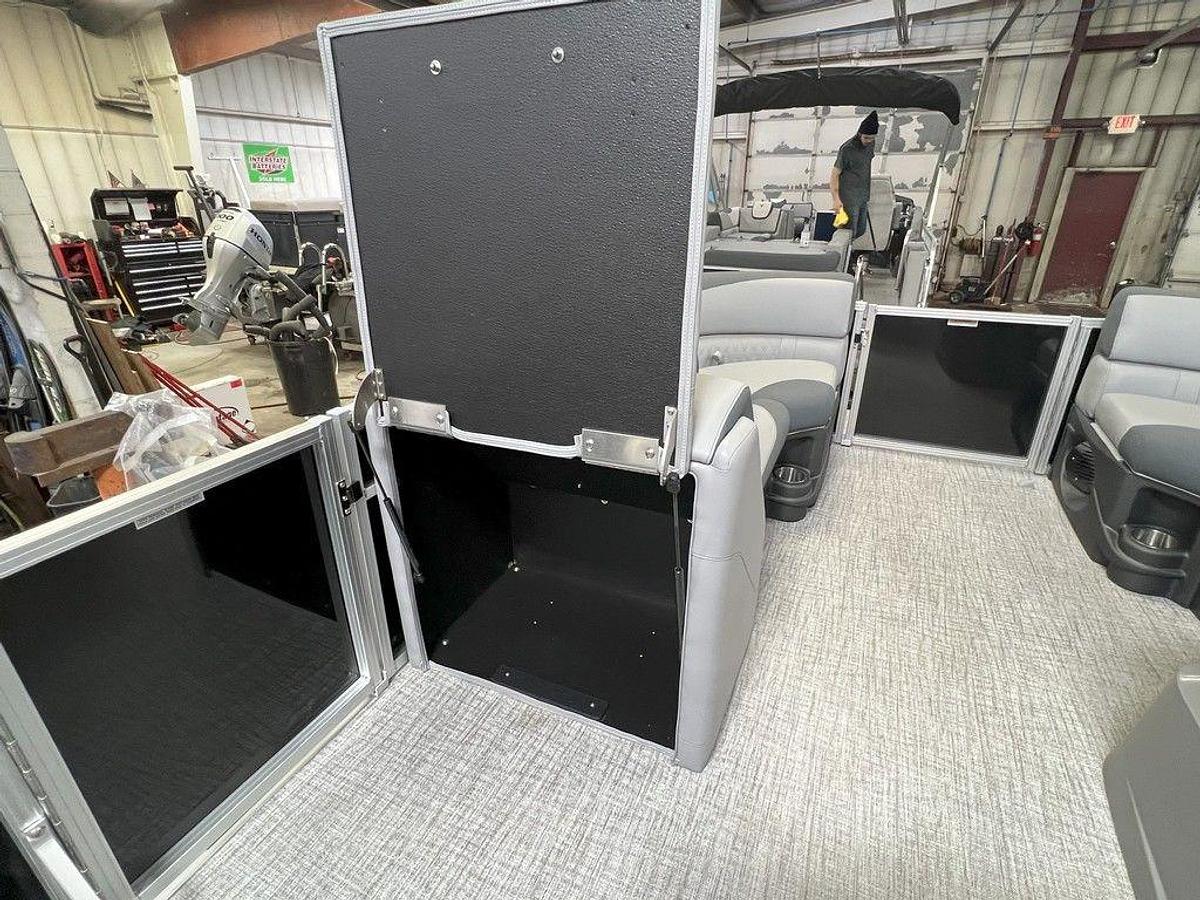 2025 Tahoe Pontoons LTZ 2385 Quad Lounge Shift SS & Honda 4-Stroke EFI