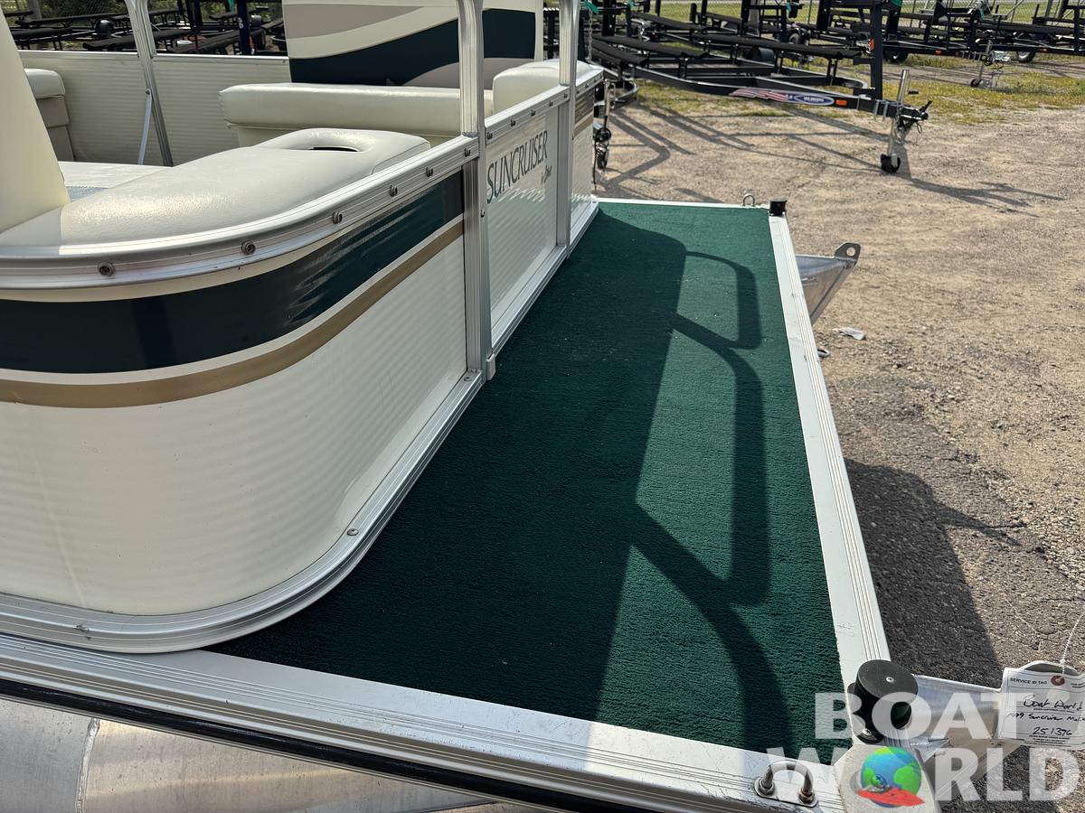 Used 1999 Lowe Suncruiser Malibu 180