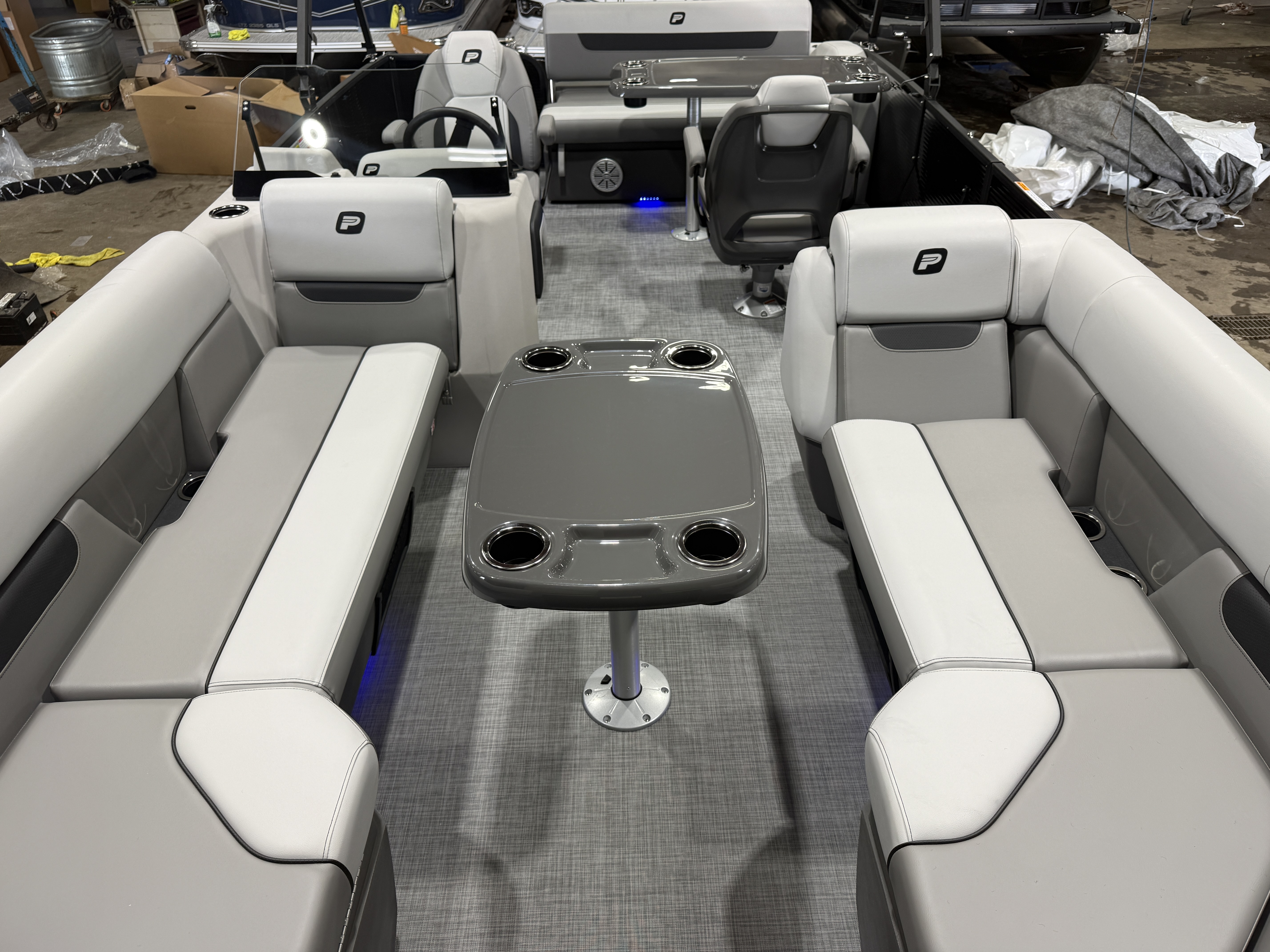 2026 Princecraft Vectra 23 RL SS Swingback Tritoon $43995
