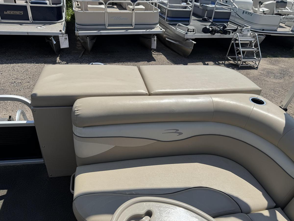 Used 2013 Bennington 17SF