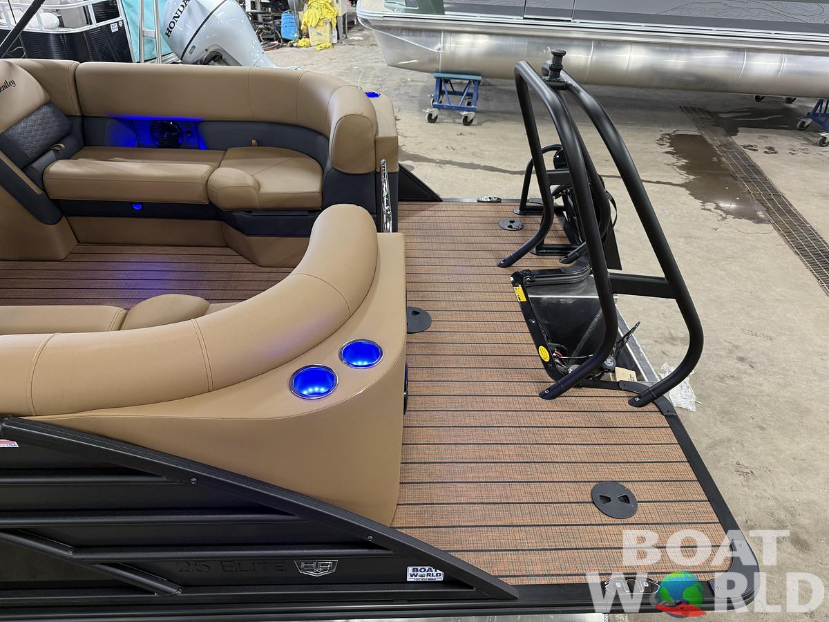 2027 Bentley 350HP Elite 253 Admiral Quad Lounge Tritoon $89995