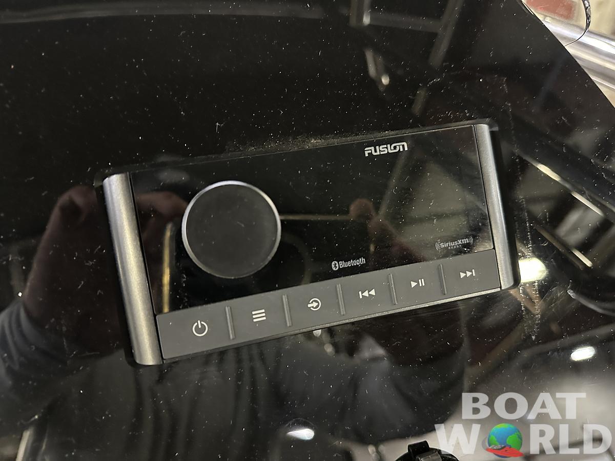 2025 Tahoe Pontoons GEOfish CRF 2585 Tritoon & Honda 4-Stroke EFI