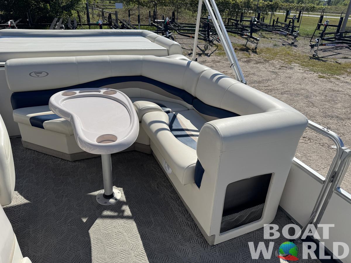 Used 2004 Fisher 220 Freedom Pontoon