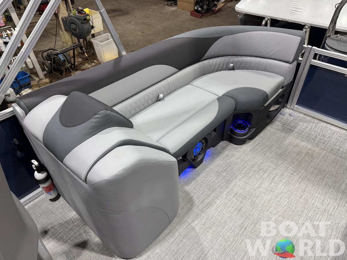 2026 Tahoe Pontoons LTZ 2385 Quad Lounge Tritoon