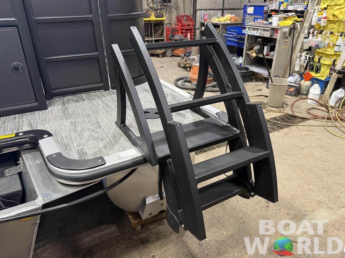 2027 Bentley Pontoons Fish 200 4PT & Honda 4-Stroke EFI