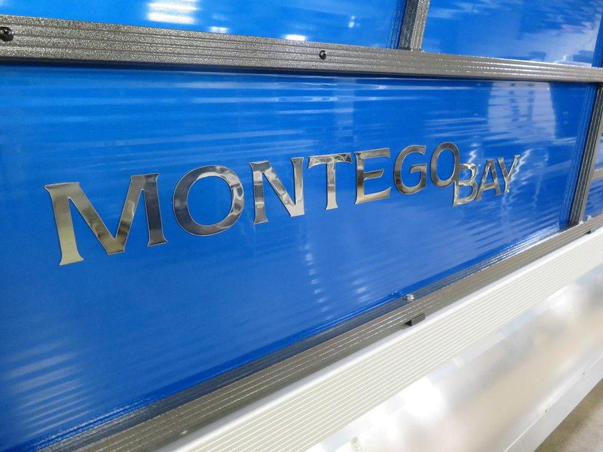 2023 Montego Bay ST8524 Swingback Tritoon Deluxe Pontoon & Honda 200HP 4-Stroke EFI