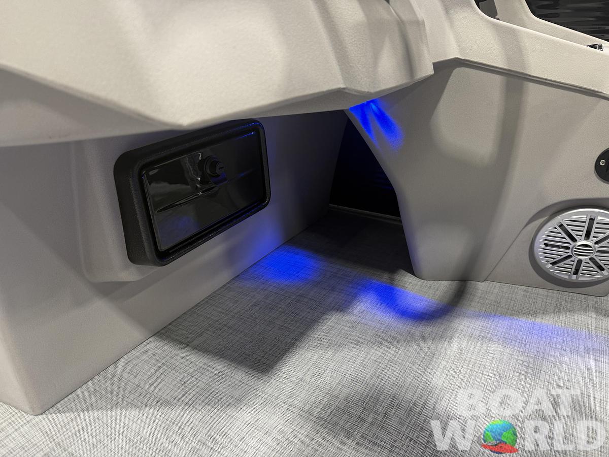 2026 Princecraft Vectra 21 Cruise Lounge Pontoon 