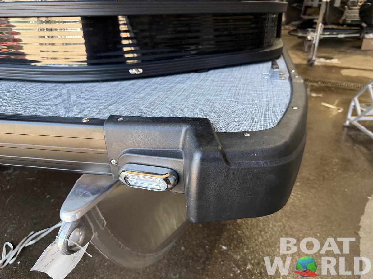 2026 Princecraft Vectra 21 RL Swingback Lounge $31995