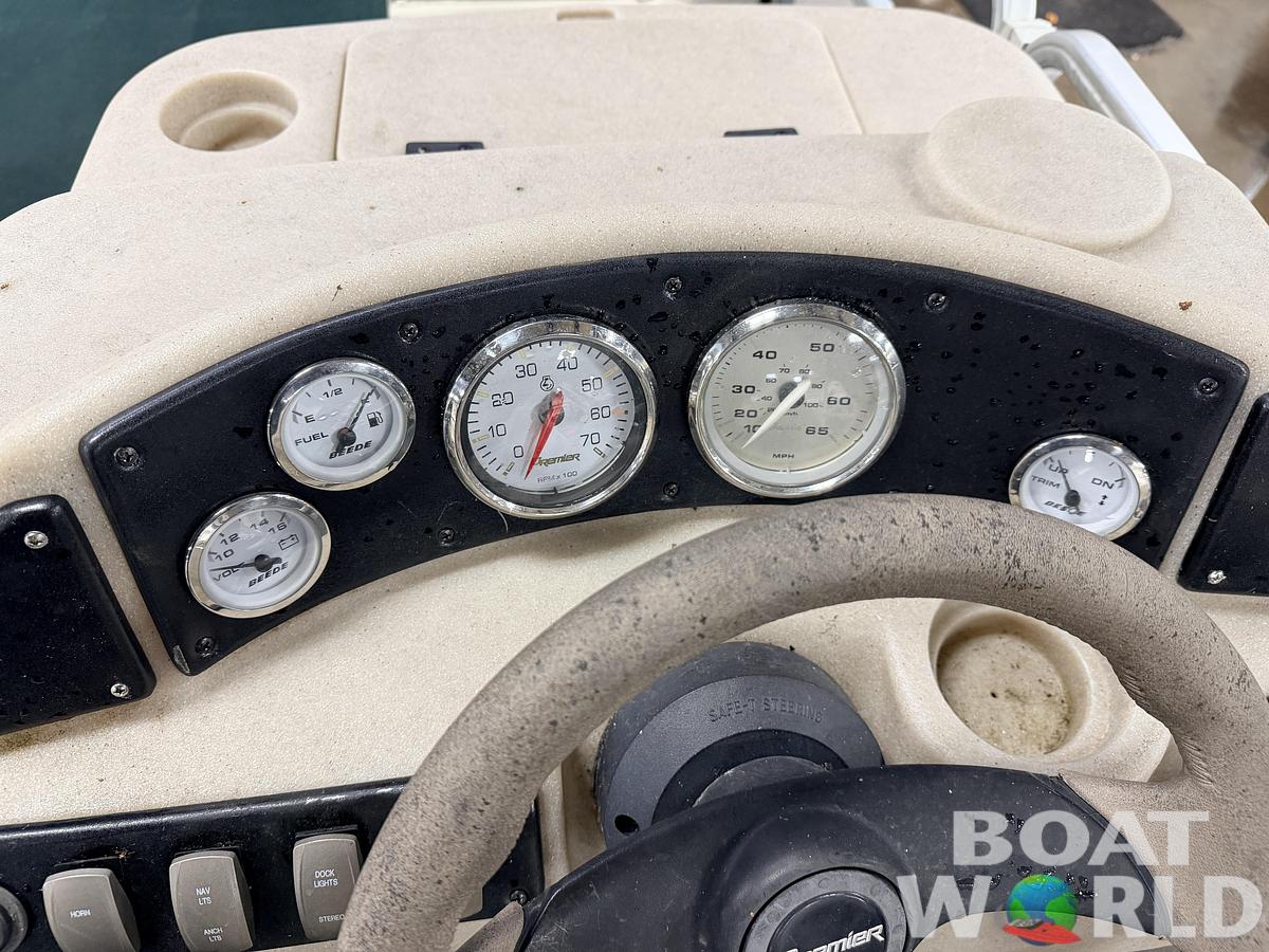 Used 2004 Premier 210 SunSation & 60HP Yamaha 4Stroke - $12,995