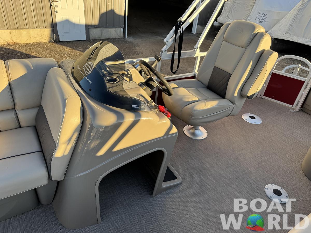 Used 2020 Sun Tracker Fishin Barge 20 DLX Pontoon