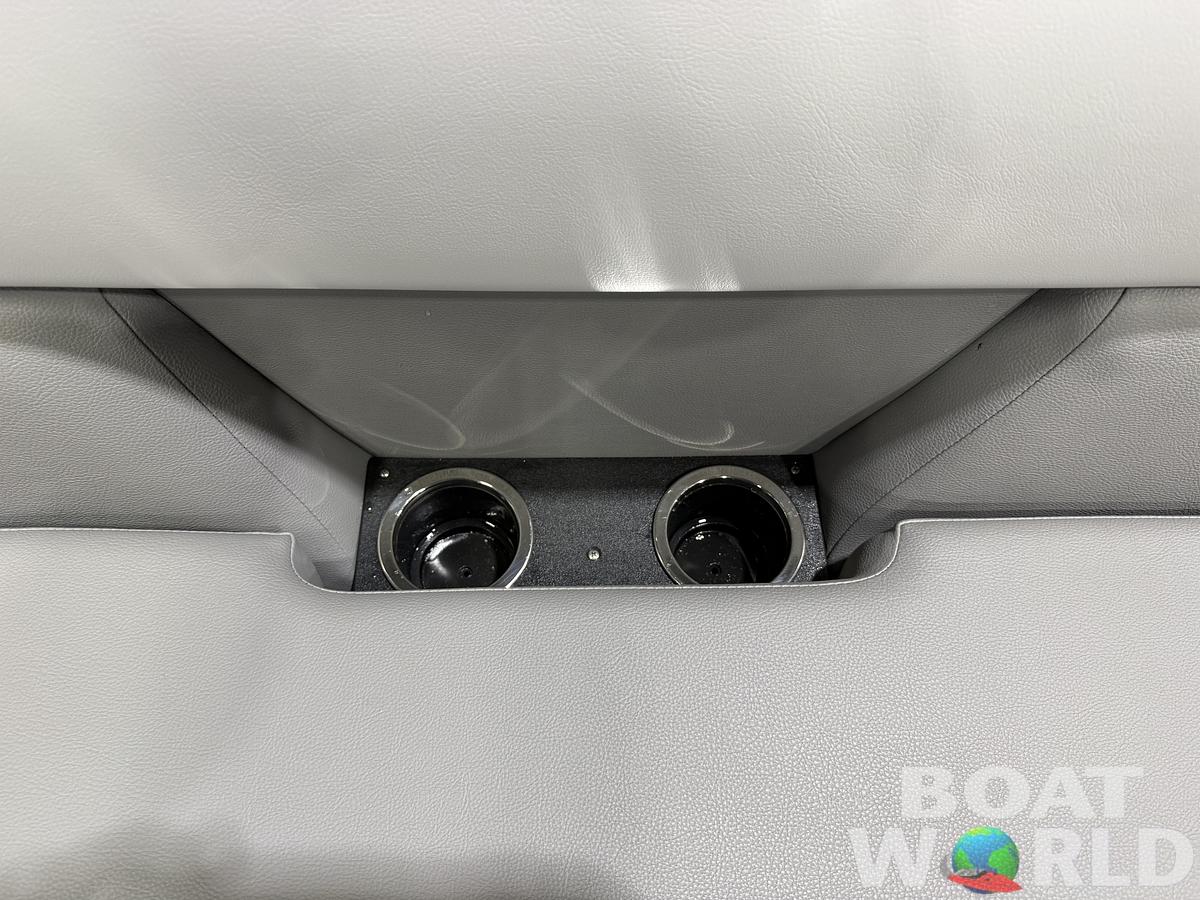 2025 Princecraft 23' Swingback & 150HP 