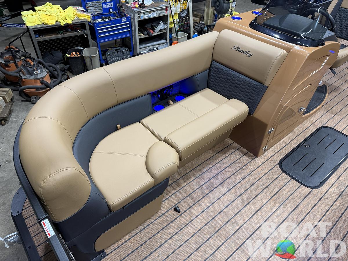 2027 Bentley Elite 223 Lounge Swingback Tritoon $66,995
