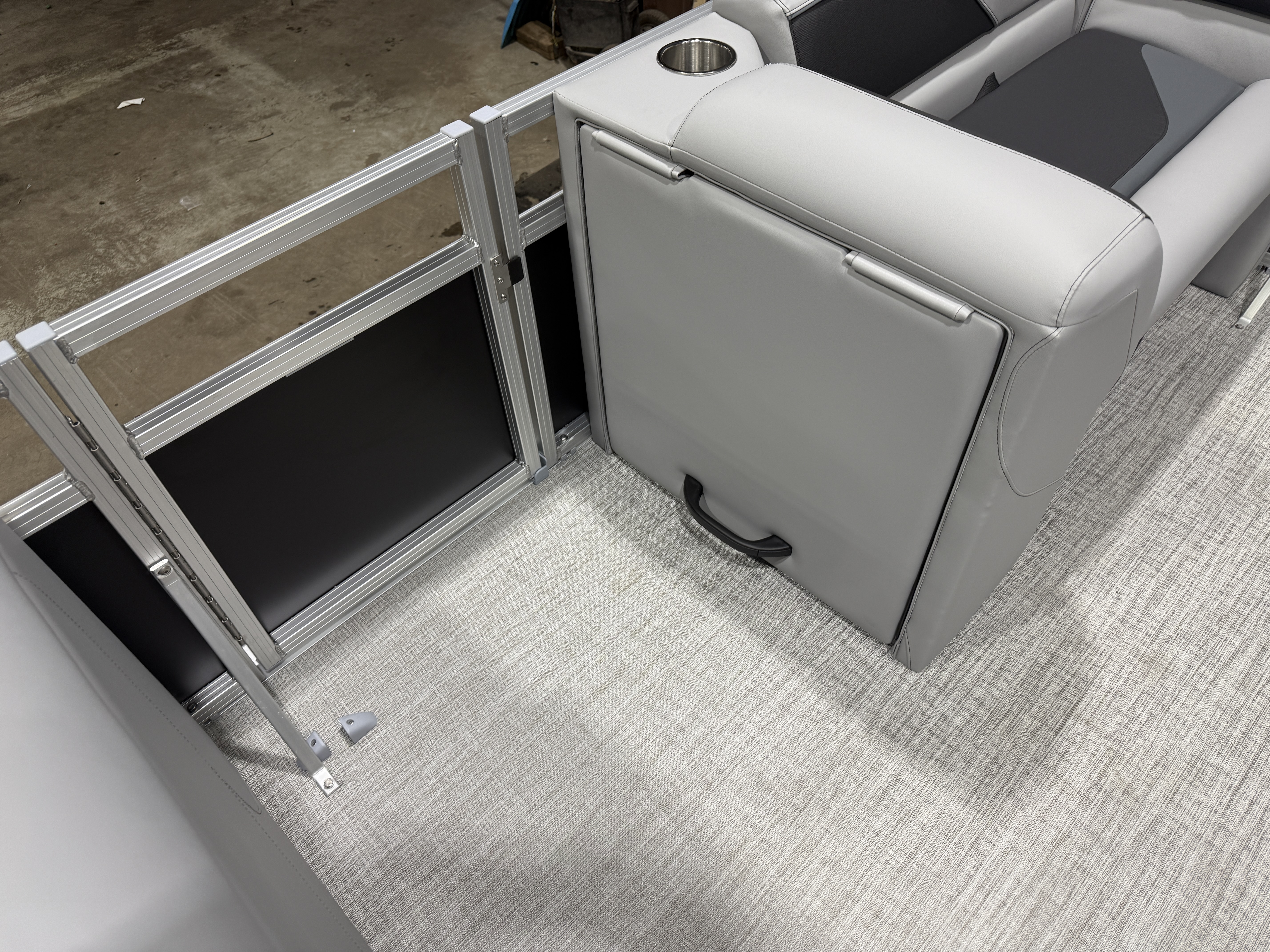 2026 Tahoe Pontoons Sport 23E80 Fish & Cruise Pontoon