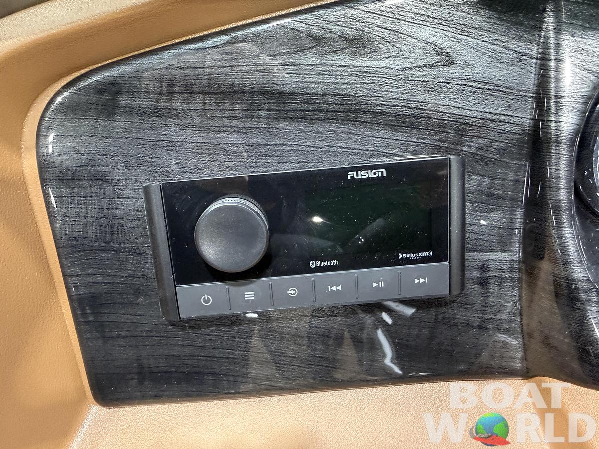 2026 Tahoe Pontoons LTZ 2185 Cruise Rear Bench (CRB) 