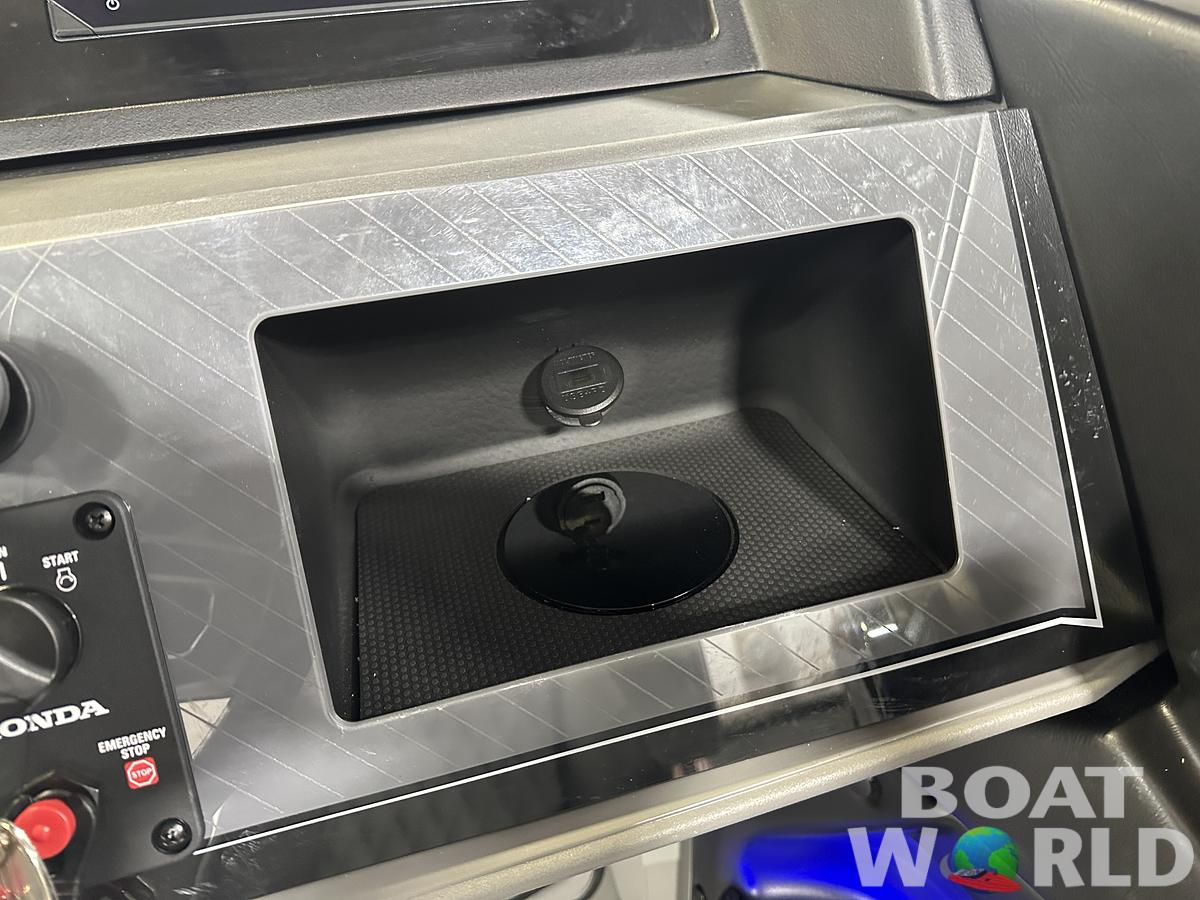 2025 Tahoe Pontoons Cascade 2385 Cruise Rear Bench (CRB) Tritoon & Honda 4-Stroke EFI