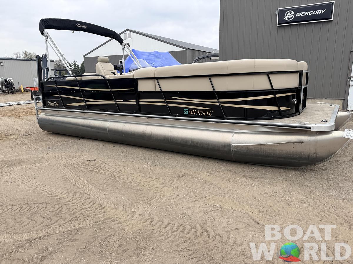 Used 2018 Bentley Encore 240 Cruise SE & 150HP Mercury 4Stroke -$29,995