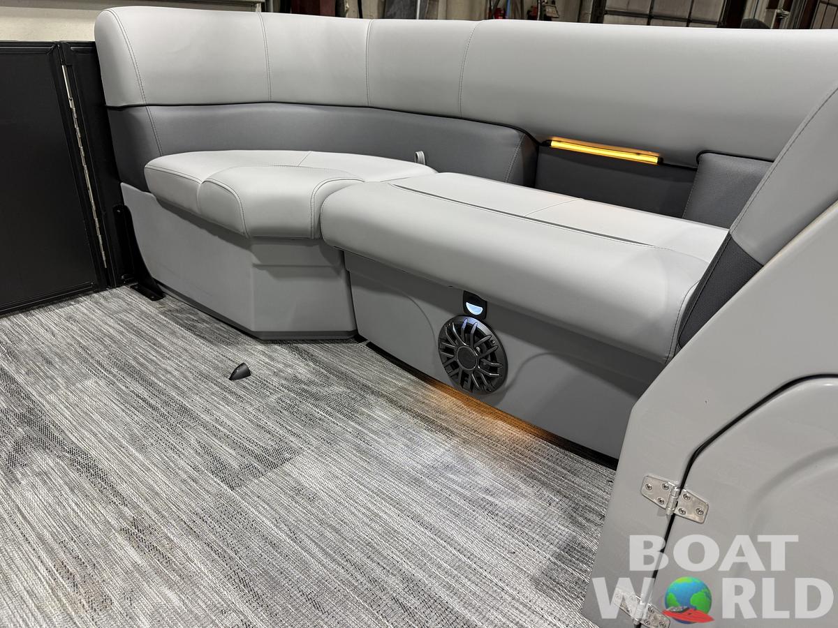 2027 Bentley Legacy 220 Navigator Quad Lounge Pontoon $42995