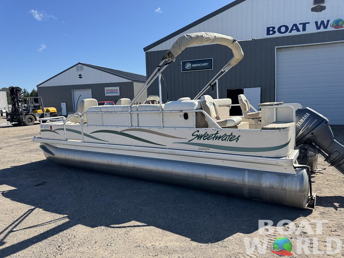 Used 2004 Sweetwater 2222 DF Pontoon
