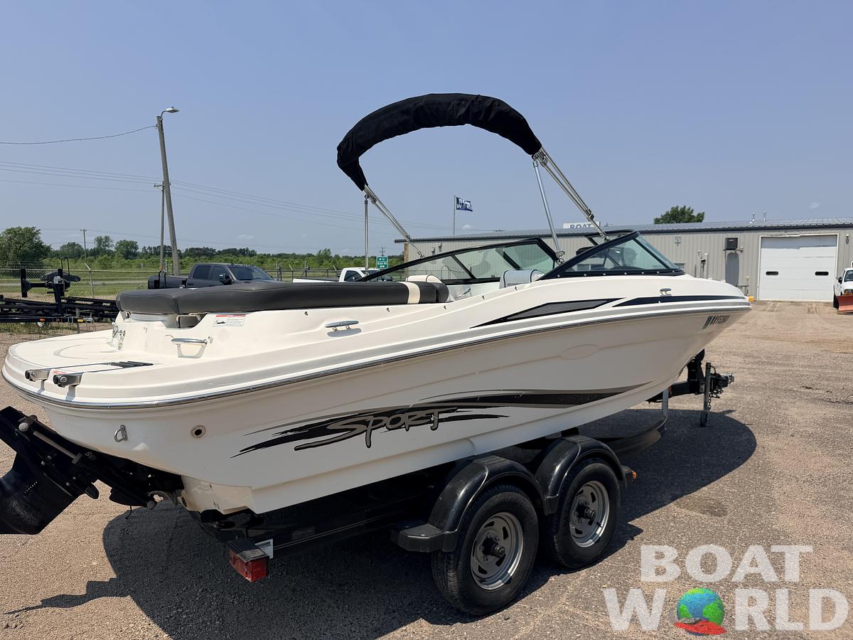 Used 2012 Sea Ray 205 Sport & 220HP 4.3L Mercruiser MPI with Tandem Axle Trailer -$15,995