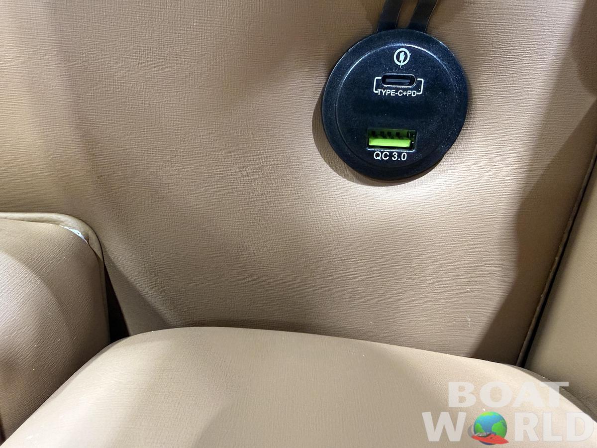 2026 Tahoe Sport VRB 2385 Swingback & 4-Stroke $34995