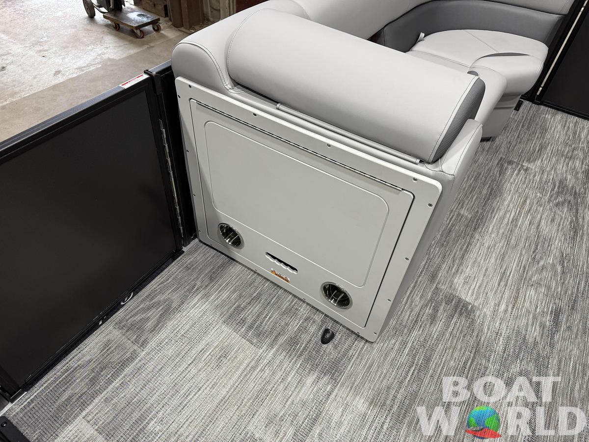 2027 Bentley Legacy 220 Swingback Pontoon $44995