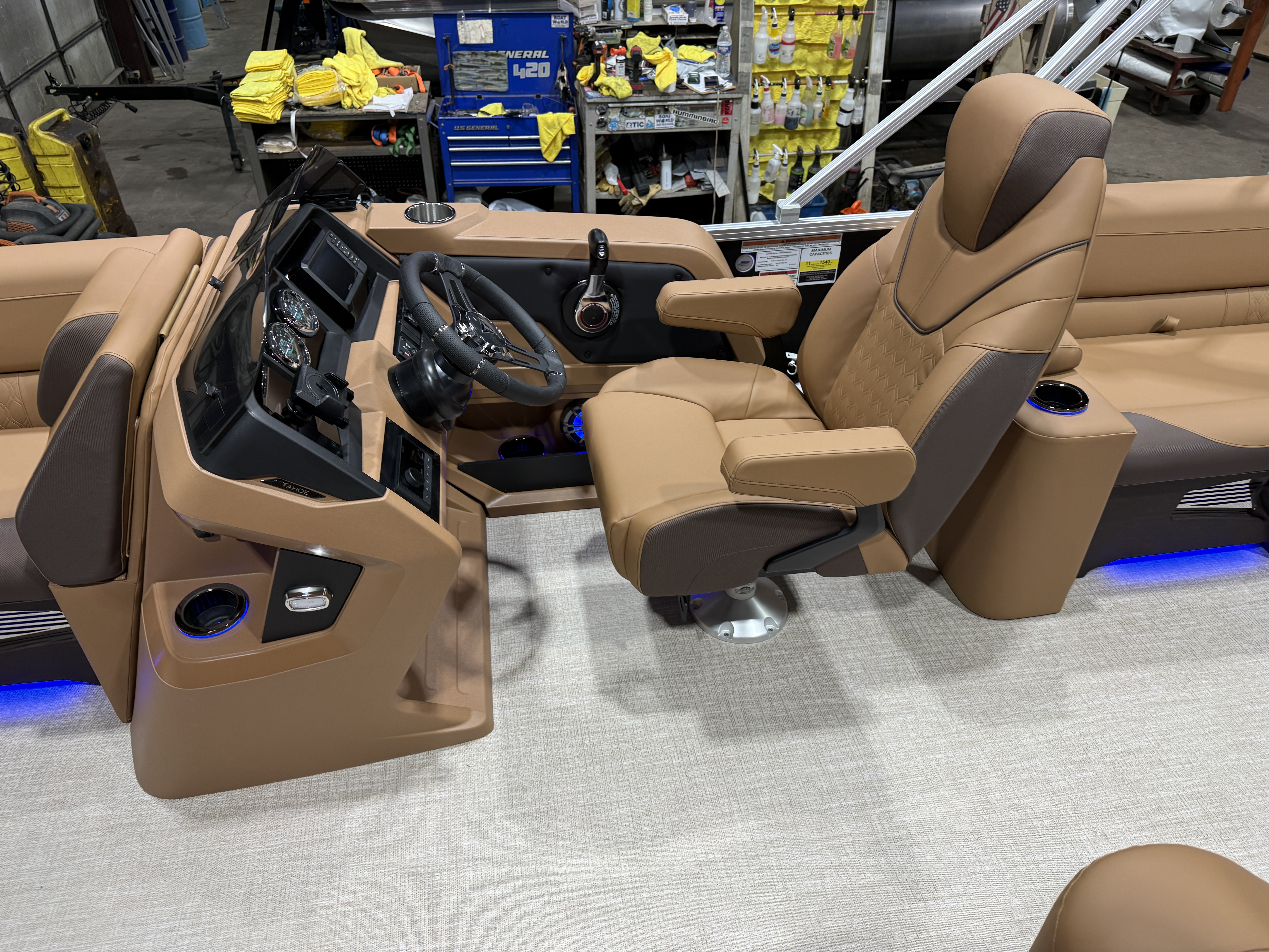 2027 Tahoe LTZ 2385 Elite Cruise & 4-Stroke $42995
