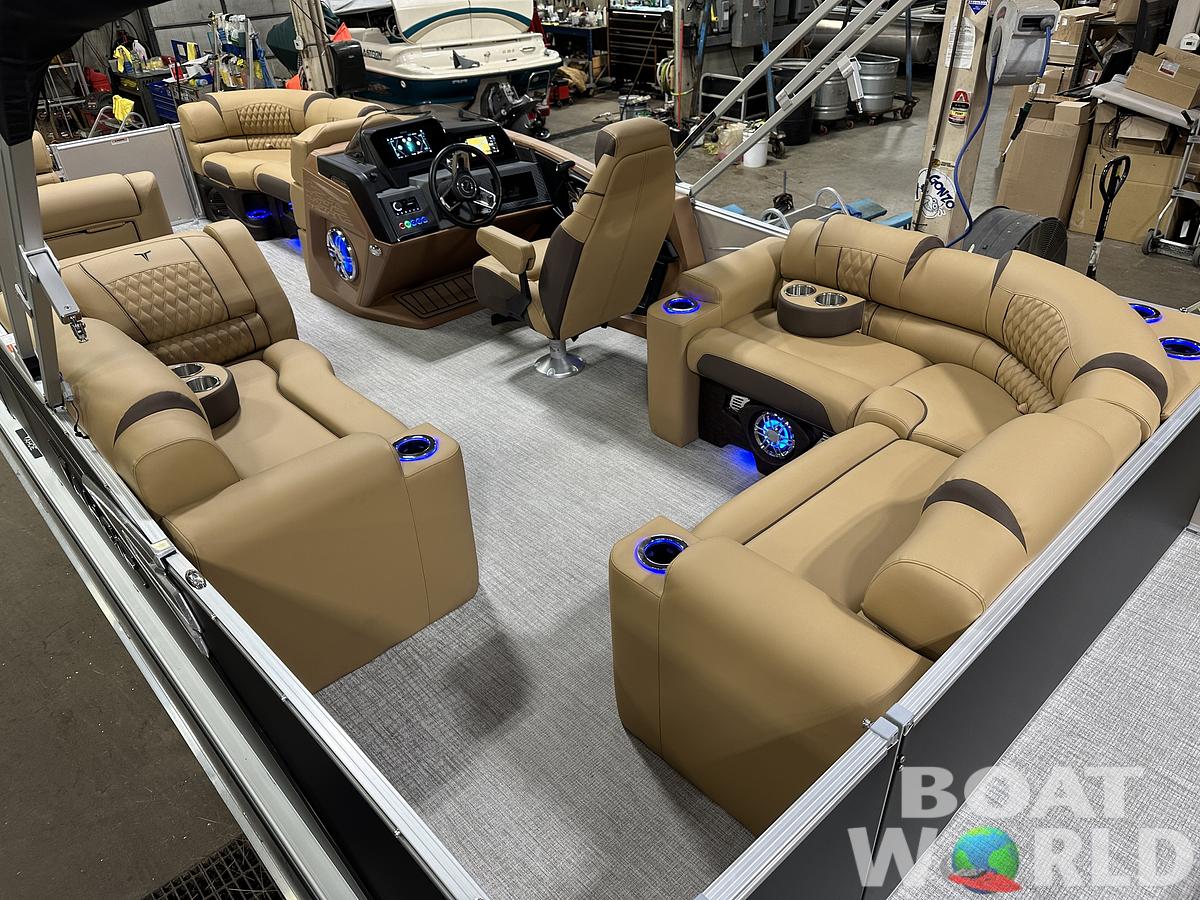 2025 Tahoe Pontoons Cascade 2385 Elite Cruise Tritoon & Honda 4-Stroke EFI