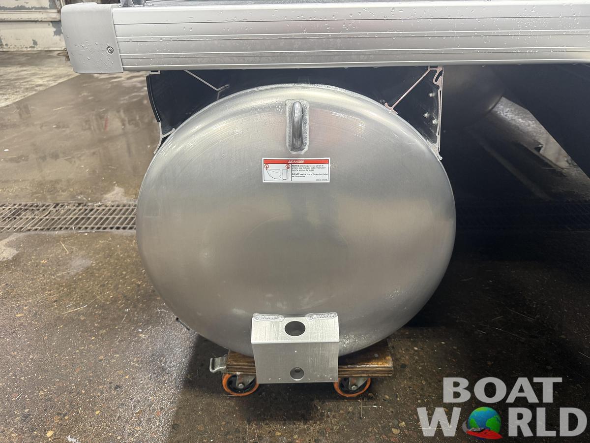 2026 Princecraft Vectra 23 RL SS Swingback Tritoon