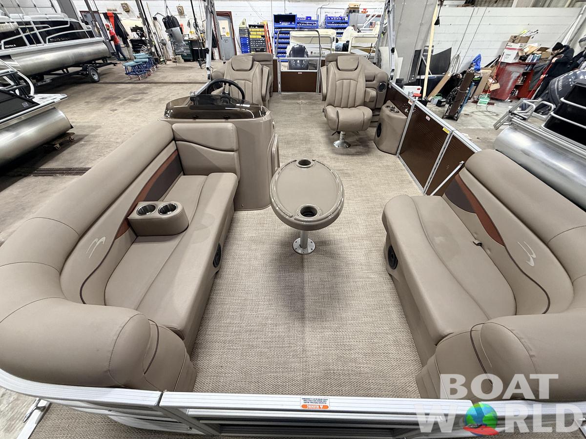 Used 2020 Bennington 22S Quad Lounge Pontoon
