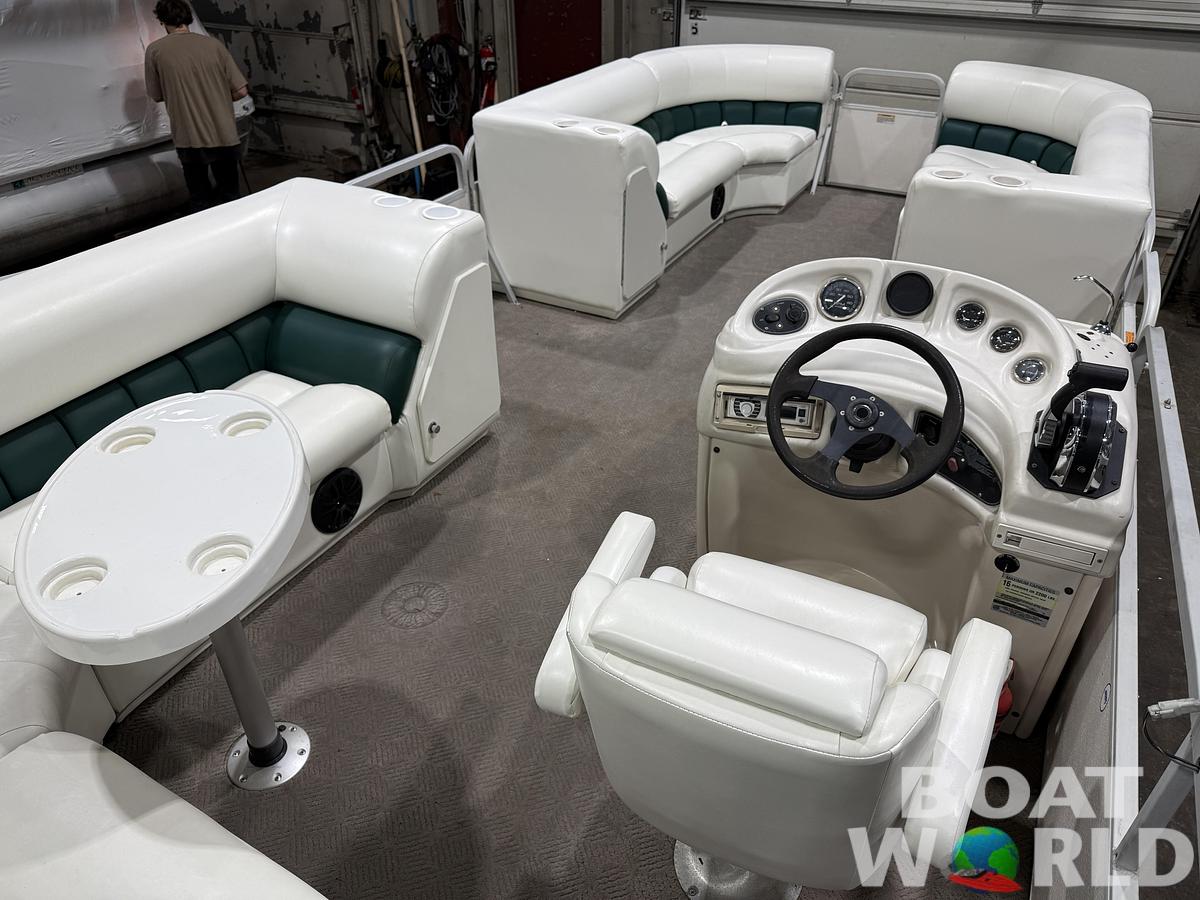 Used 2001 Manitou Legacy 240 & 2017 Mercury 4Stroke EFI $12,995