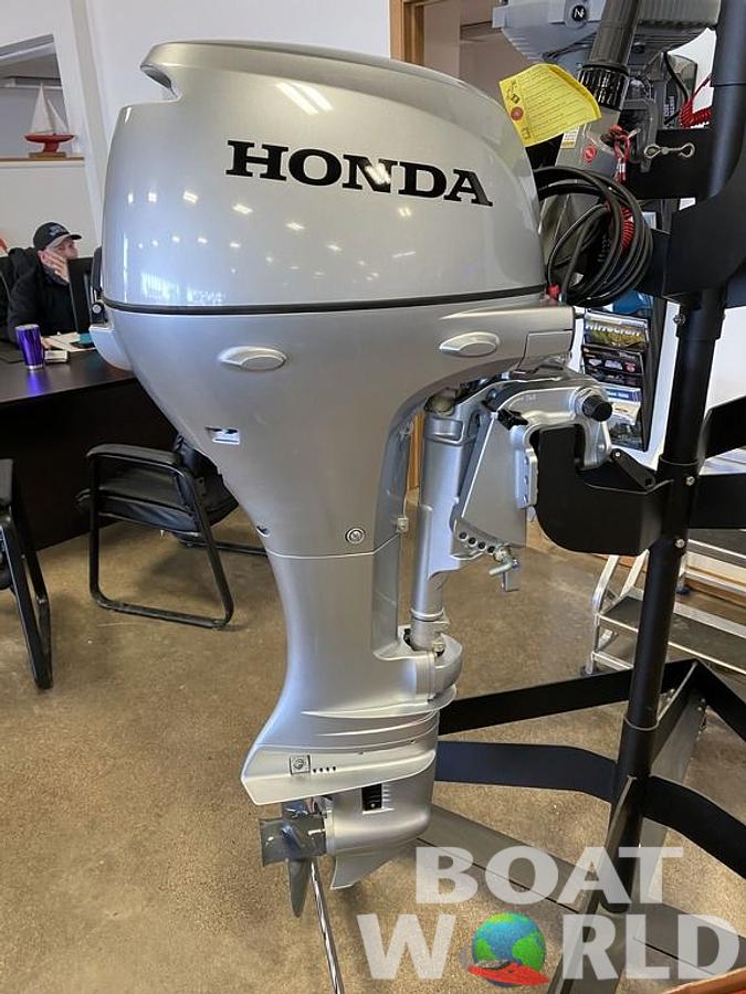 2025 Honda Marine 15HP 4-Stroke Tiller Outboard