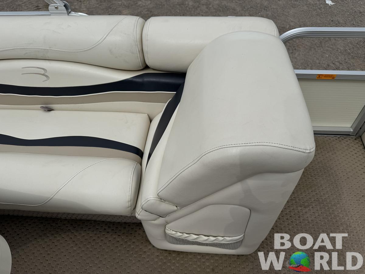 Used 2004 Bennington 2250 RL