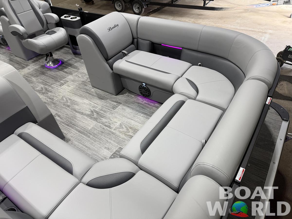 2027 Bentley Legacy 220 Navigator Quad Lounge Pontoon $42995