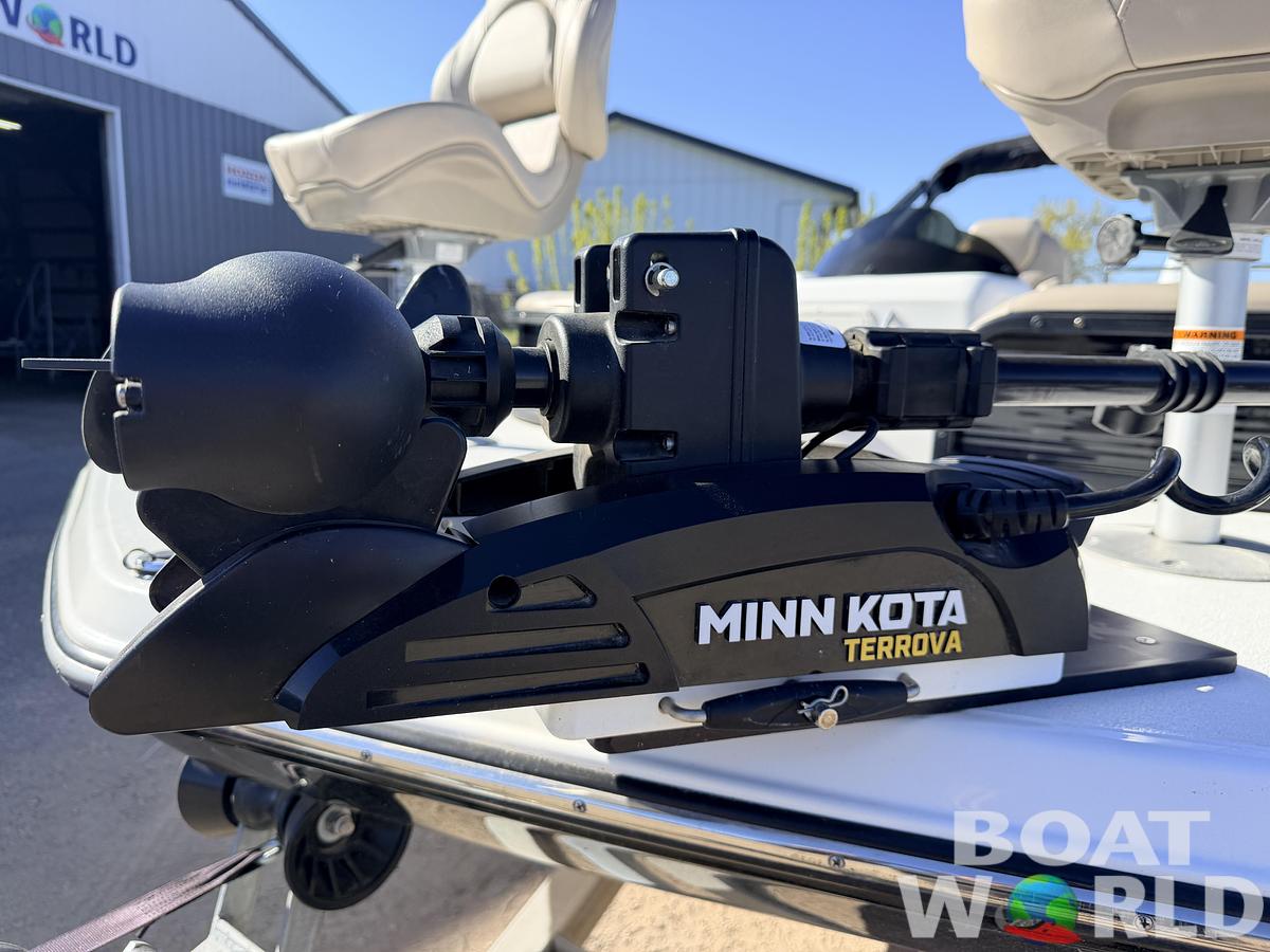 Used 2021 Hurricane Fun Deck 198 with 140HP Suzuki & Tandem Axle Trailer -$31,995