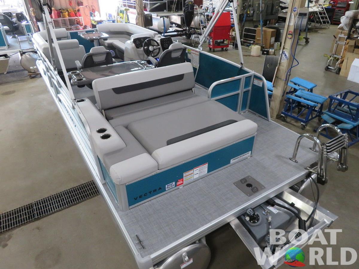 2025 Princecraft Vectra 23 RL SS Swingback Pontoon & Mercury 4-Stroke EFI