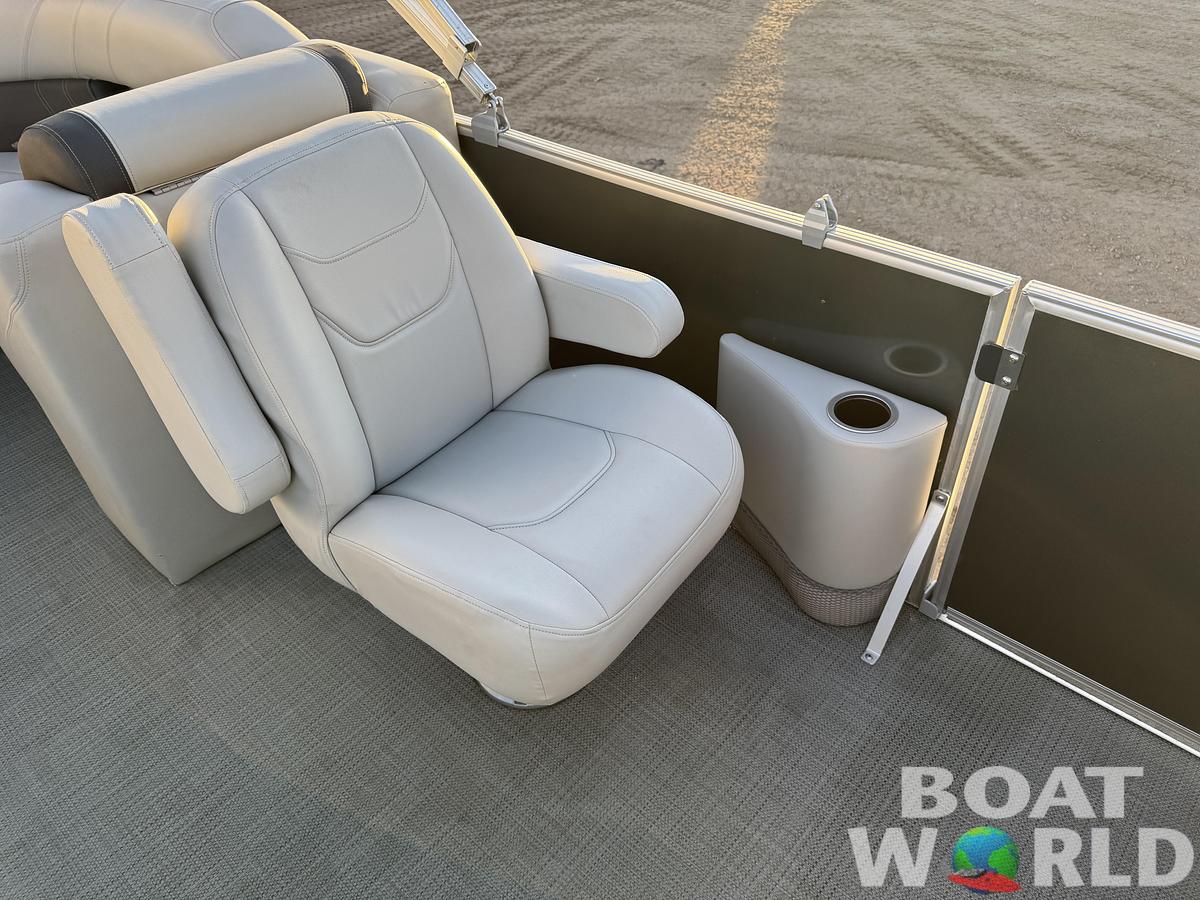 Used 2020 Sylvan Mirage 822 LZ Pontoon