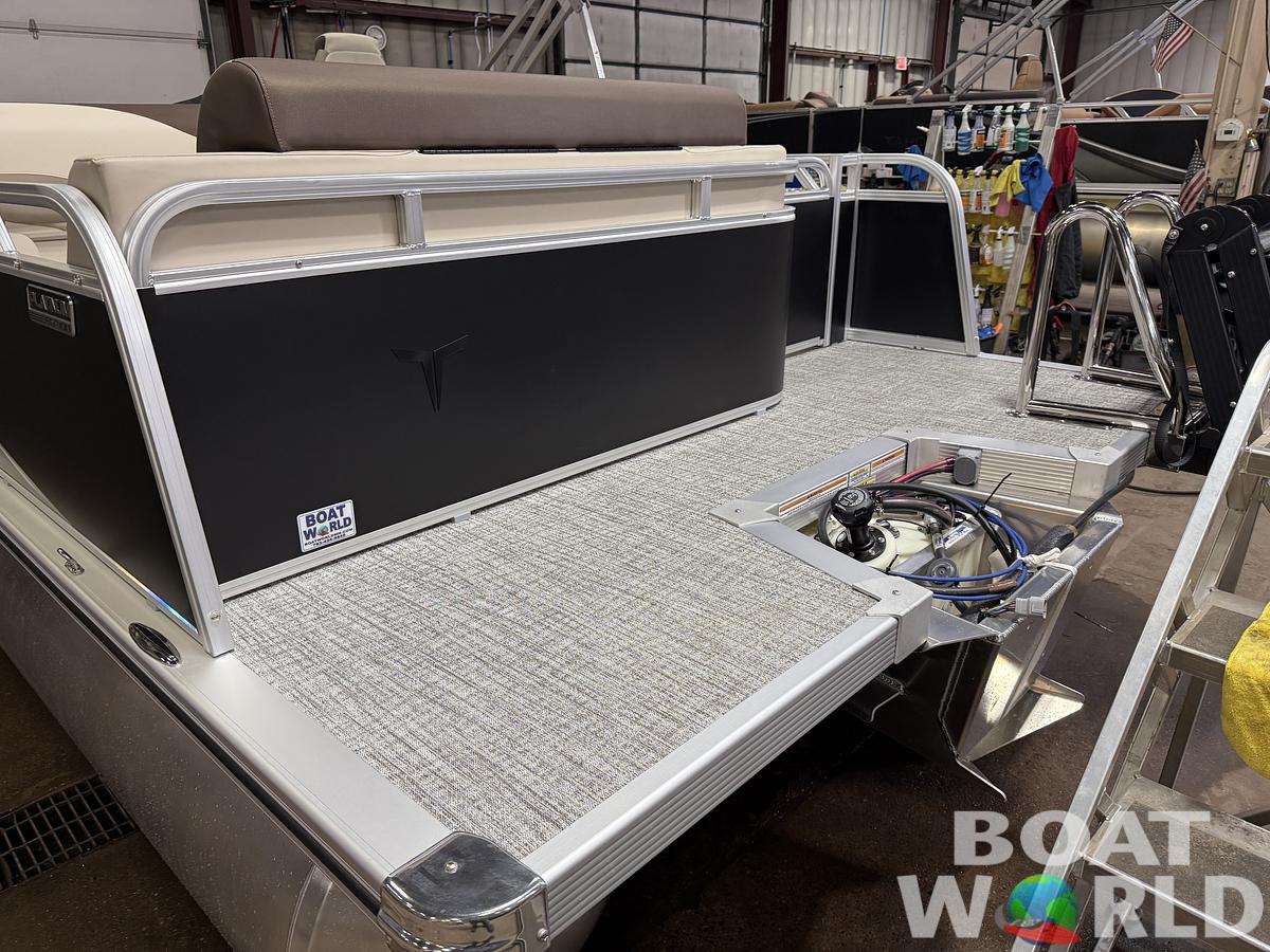 2025 Tahoe Pontoons LTZ 2385 Swingback (VRL) & Honda 4-Stroke EFI