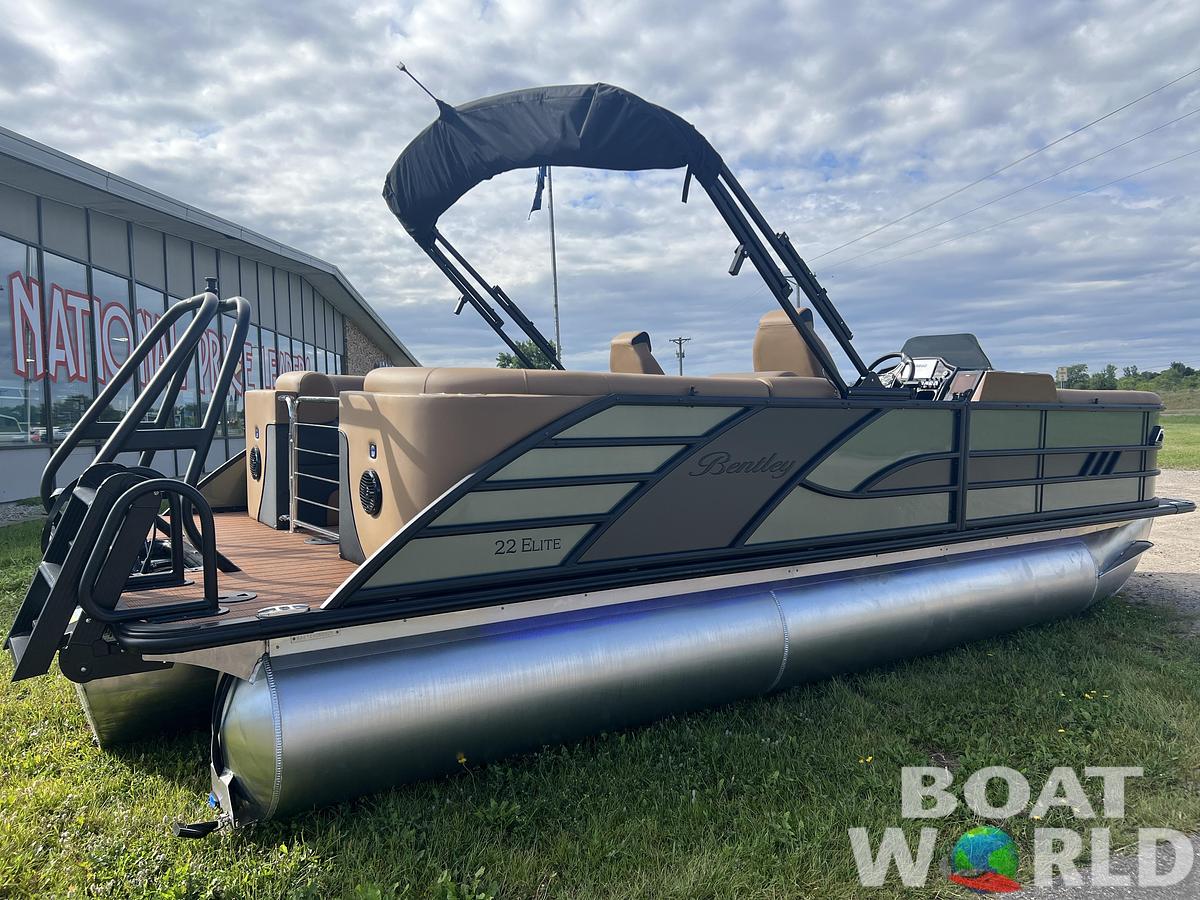 2026 Bentley Pontoons Elite 223 Admiral Quad Lounge Tritoon