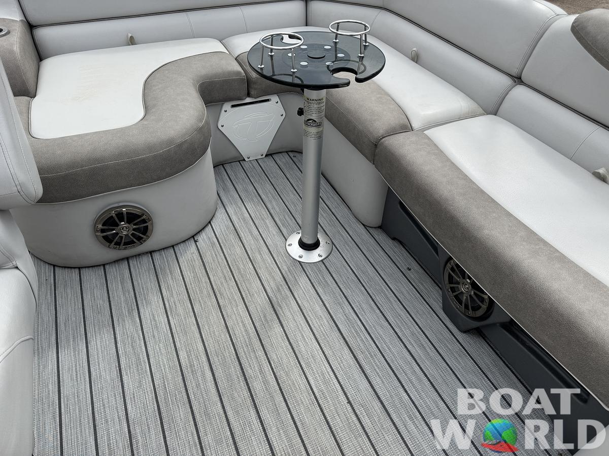 Used 2019 Tahoe Cascade 2385 RJ Pontoon