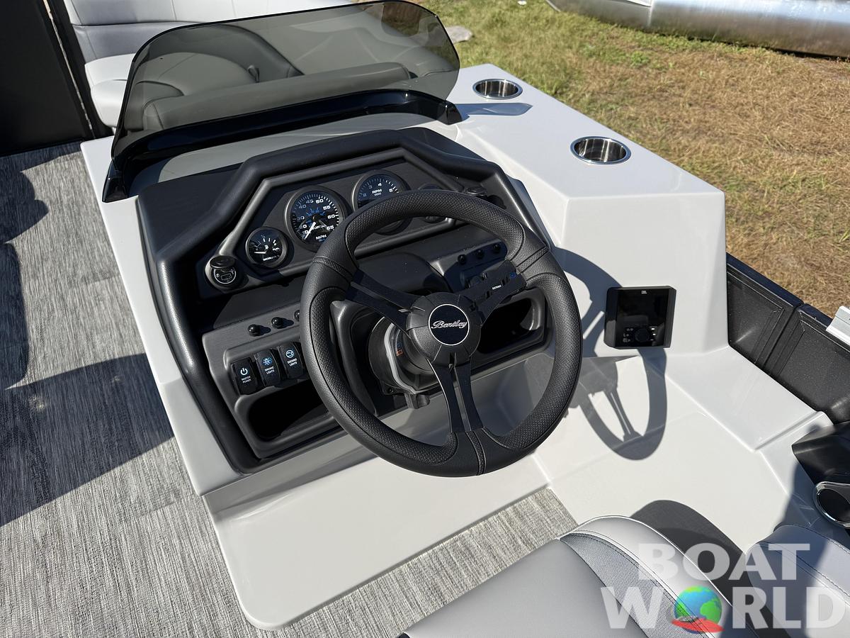 2026 Bentley Pontoons Legacy 220 Navigator Quad Lounge & Honda 4-Stroke EFI